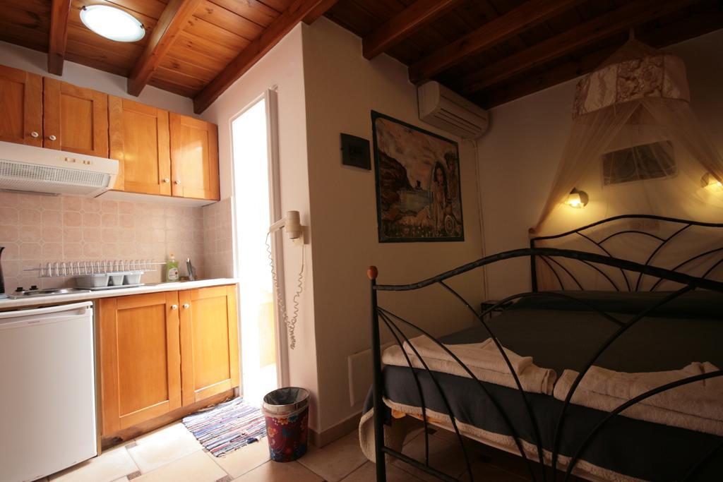 Studios Bourgos Naxos City Εξωτερικό φωτογραφία